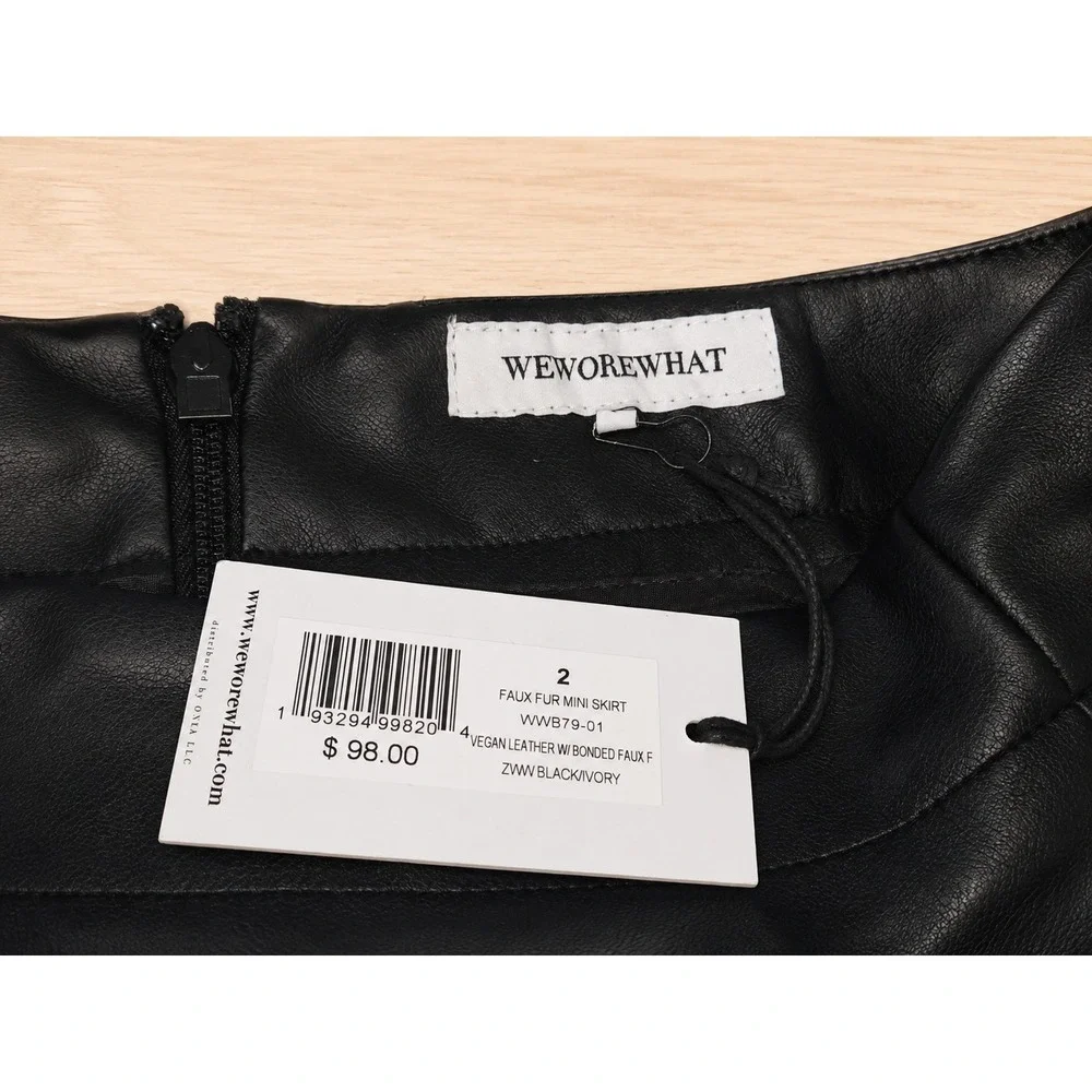 WEWOREWHAT Faux Leather Faux Fur Trim Mini Skirt Black Ivory Size 2 NWT